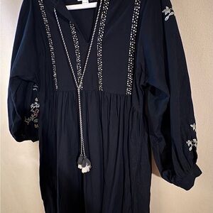 Velvet by Graham & Spencer Black Embroidered Sleeve Mini Dress Boho Tassel M